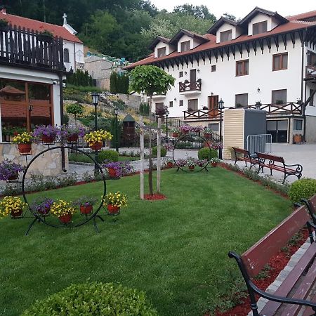 Apartamento Valja Mare Moma Golubac Exterior foto